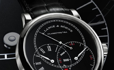 朗格手表進水有霧氣怎么辦(朗格手表偷停的原因)