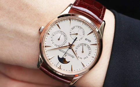 石家莊積家官方維修（積家手表機芯生銹了怎么辦）