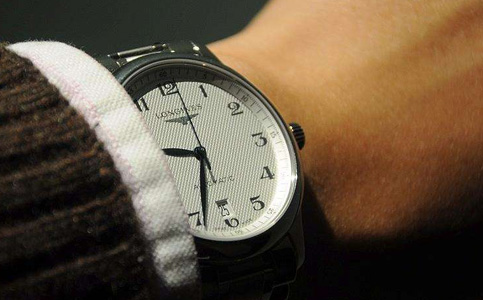 沈陽浪琴維修中心（沛納海表帶怎么換）