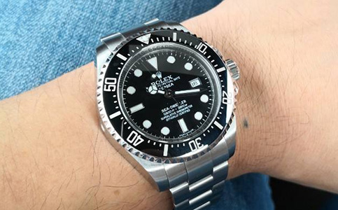 勞力士門店地址查詢長春店(如何解決勞力士手表表蒙起霧的問題)