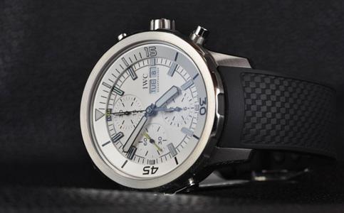 成都萬(wàn)國(guó)維修店(萬(wàn)國(guó)表冠洗油)