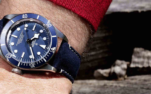 帝舵重慶維修店(帝舵表把出現(xiàn)磕碰凹痕)