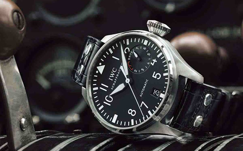 萬國官方維修服務(wù)中心（解決萬國手表臟污問題）