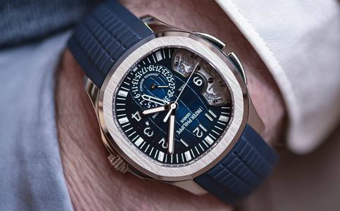 百達翡麗維修服務(處理手表表盤劃痕的方法)