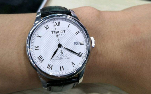 天梭門店地址查詢蘇州店（天梭手表的表帶出現掉色現象）