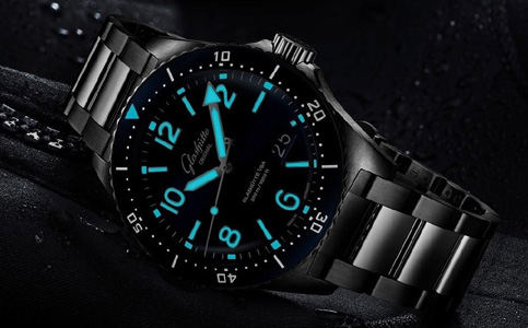 格拉蘇蒂手表保養(yǎng)一次需要幾天(如何處理格拉蘇蒂停走問題)